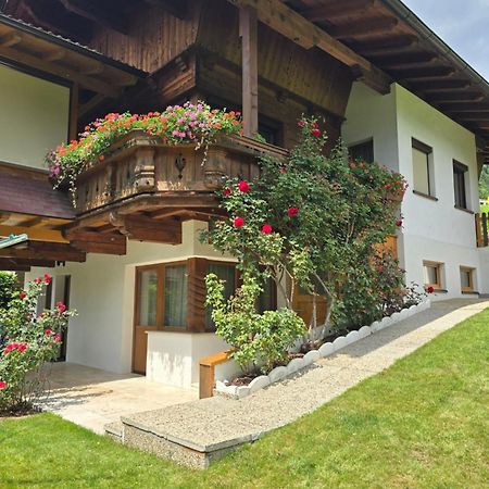 Landhaus Knoflach Neustift im Stubaital Eksteriør bilde